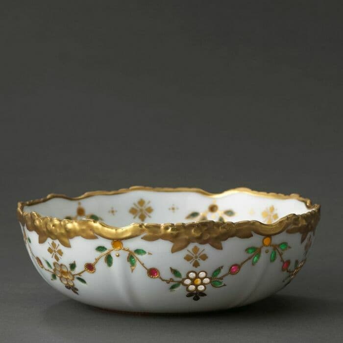 Illustration de l'événement : Visite-découverte "1er dimanche du mois" - La porcelaine de Limoges et ses décors floraux