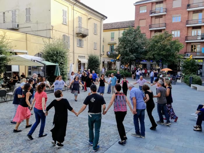 Illustration de l'événement : Festa di fine corso, ripasso balli e skeggia balfolk per tutti