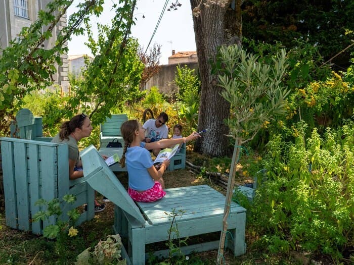 Illustration de l'événement : Visite-atelier en famille « Dans la peau d’un botaniste »