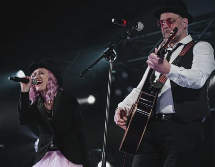 Illustration de l'événement : Concert folk intimiste avec MadChat duo chez Alain le 12 juin