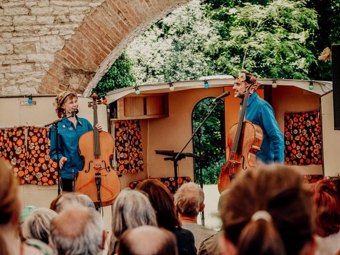 Illustration de l'événement : Concert de Fracarnaüm à l'école Montessori de Tarentaise – 26 juin