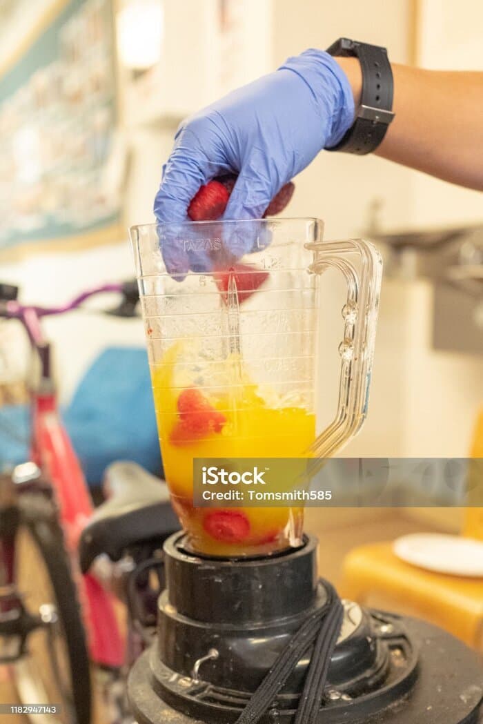 Illustration de l'événement : VILLE D'AVRAY - 🍎🥕 Vélo smoothie 🚲⚡