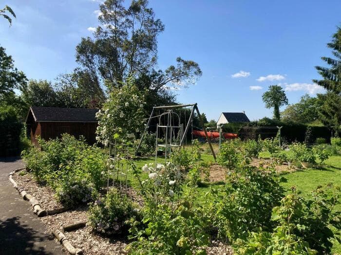 Illustration de l'événement : Visite découverte d’un jardin bucolique, horticole, verger et protecteur de la biodiversité