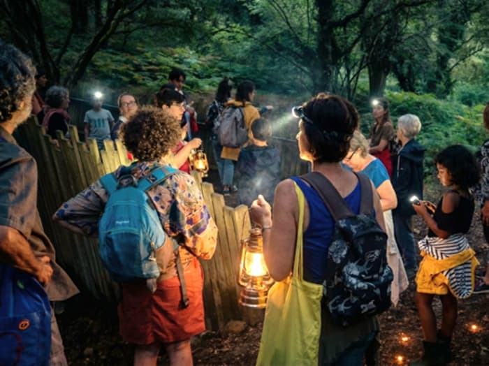 Illustration de l'événement : Les Vieilles au bois, Balade contée nocturne (Festival Héroïnes de 7 lieux)