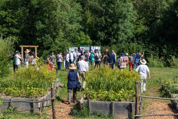 Illustration de l'événement : Visite guidée du jardin antique expérimental - Ateliers pour petits et grands