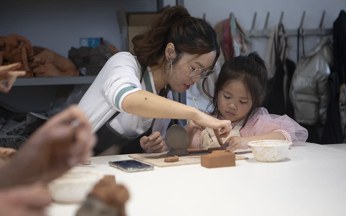 Illustration de l'événement : Atelier de modelage en famille : Portrait de famille