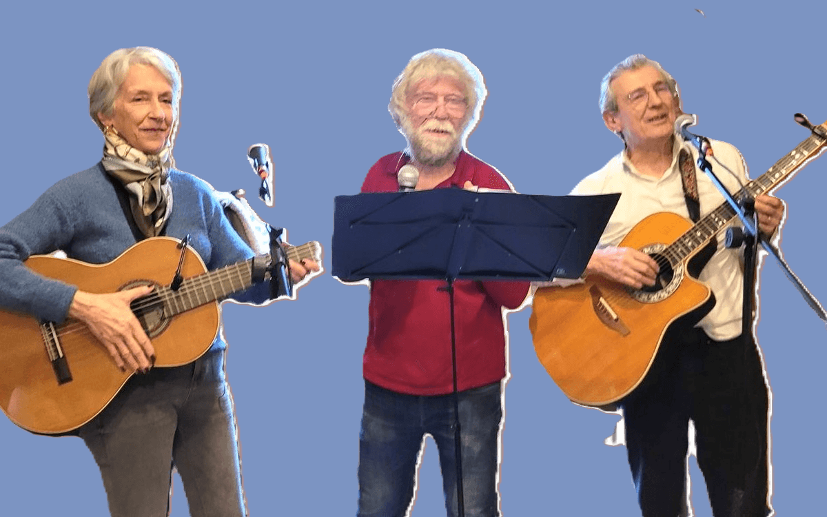 Illustration de l'événement : Musique folk et traditionnelle "Hélène et les garçons" au kiosque de la Canopée des Halles