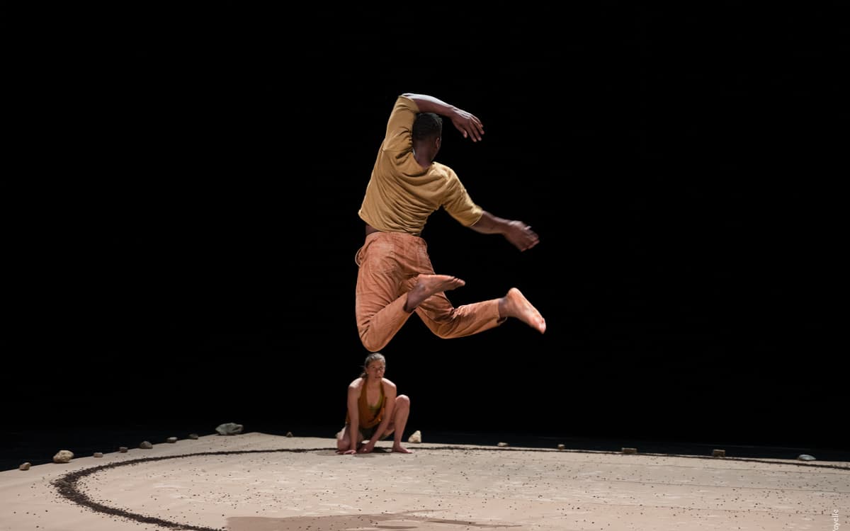 Illustration de l'événement : Cirque et danse - Musée de la Chasse et de la Nature