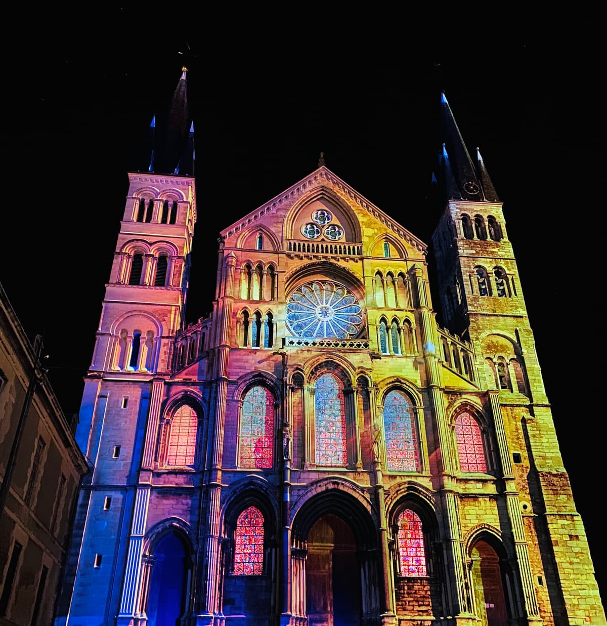 Illustration de l'événement : Regalia, spectacle sur la basilique Saint-Remi