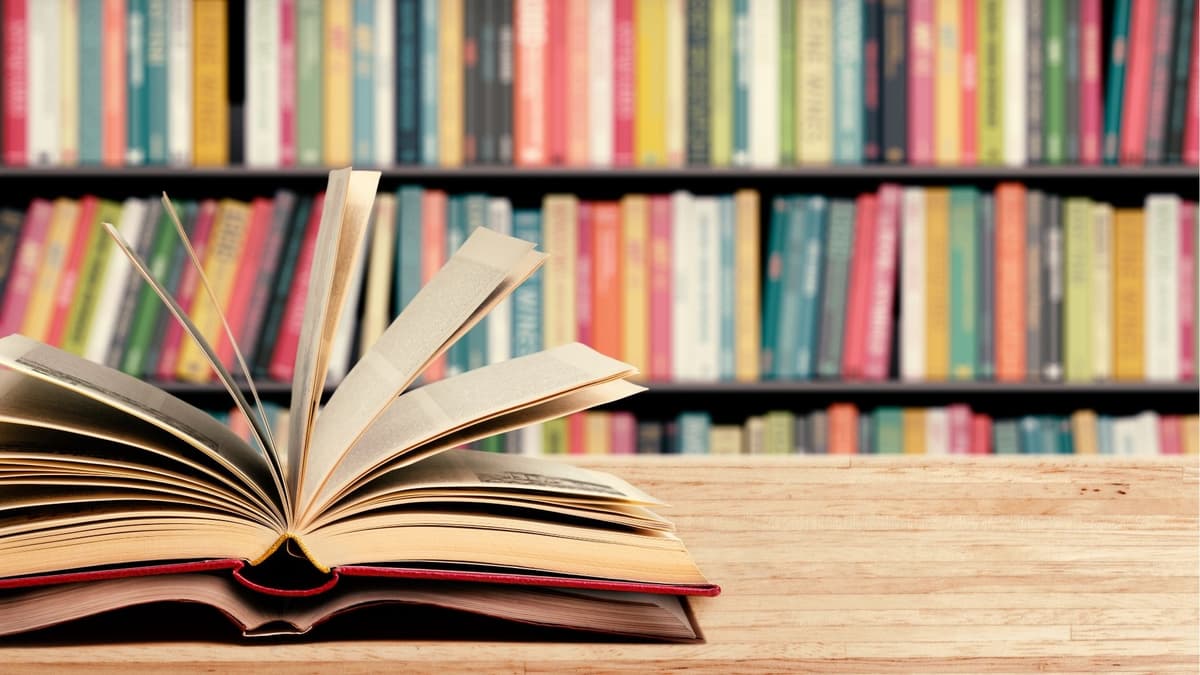 Illustration de l'événement : De livres en livres : papotage littéraire
