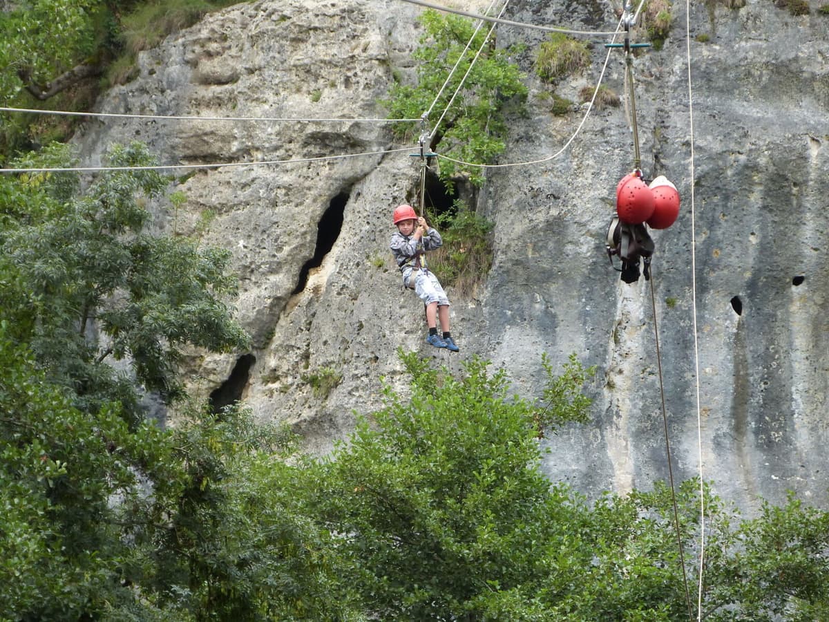 Illustration de l'événement : Été Actif : Escalade sur voie naturelle à Paussac St Vivien