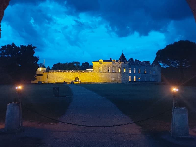 Illustration de l'événement : Visite nocturne au Château de Cazeneuve