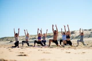 Illustration de l'événement : Beach Yoga