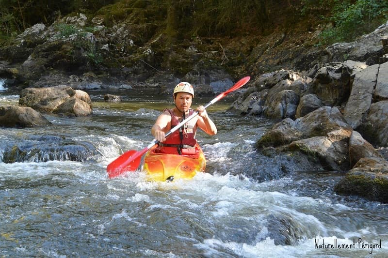 Illustration de l'événement : Été actif - kayak en eaux vives