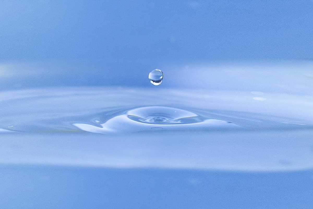Illustration de l'événement : Festival au bout du conte : Spectacle - Voyage d'une goutte d'eau et le bal des tout-petits