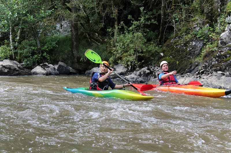 Illustration de l'événement : Été actif - kayak en eaux vives