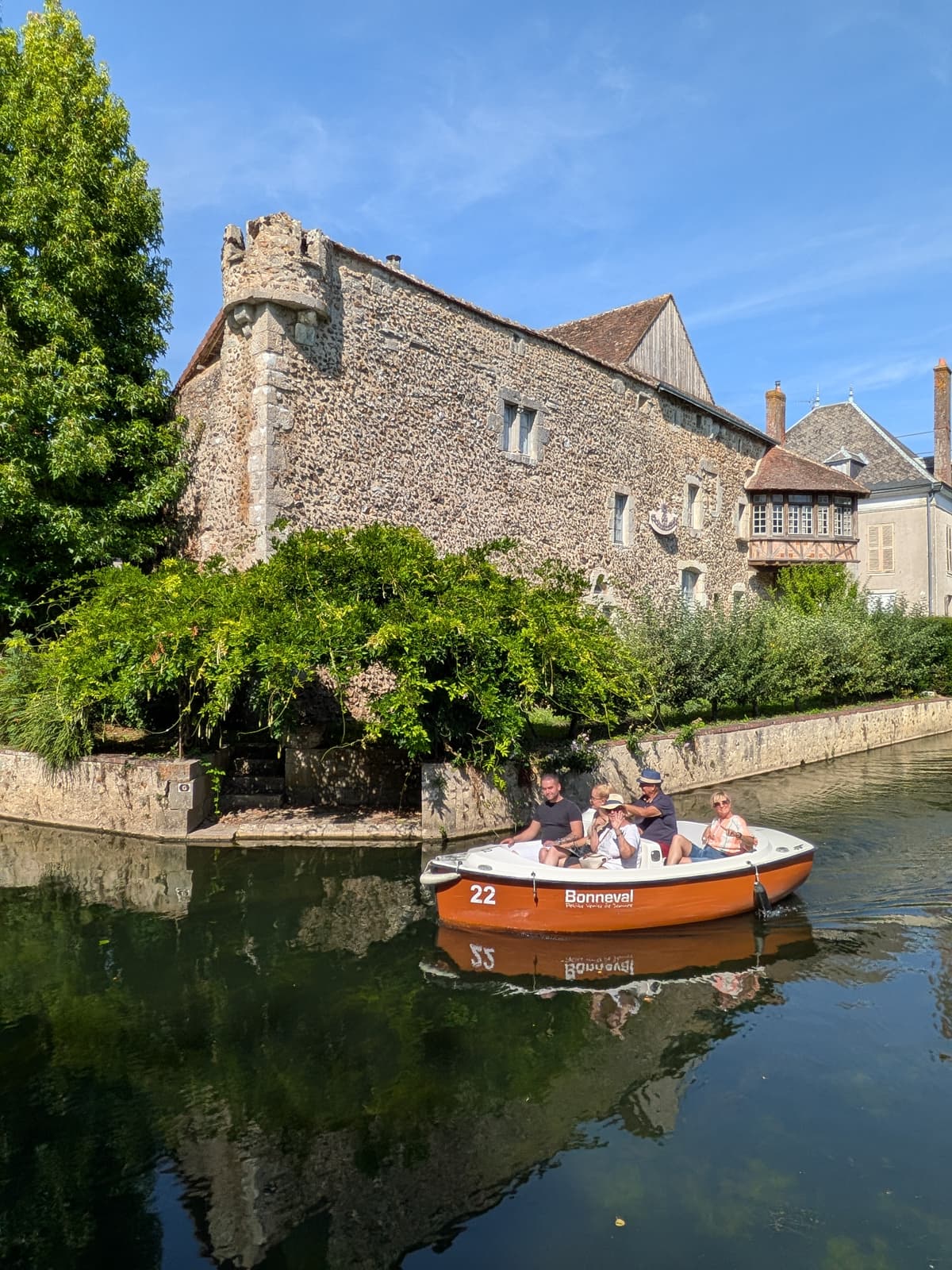 Illustration de l'événement : Balades en bateaux électriques