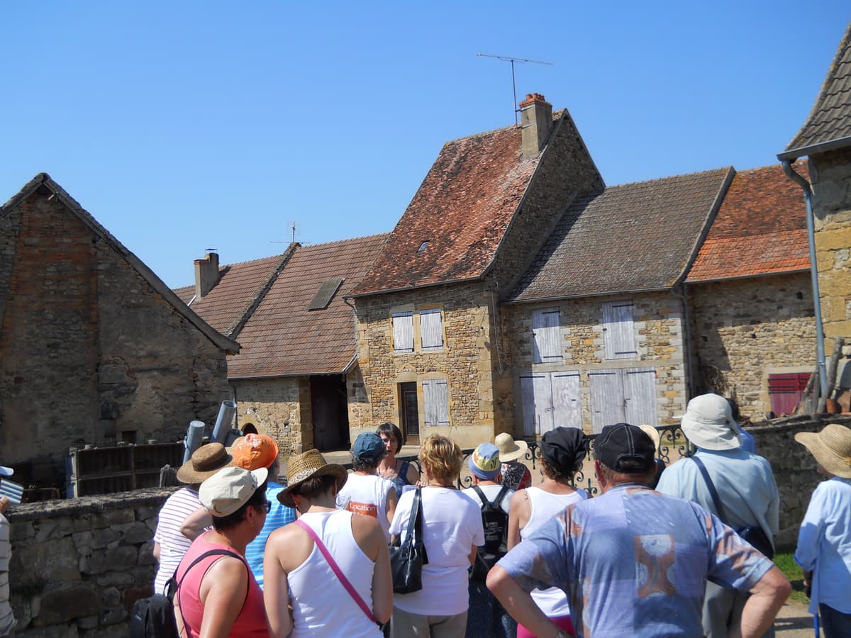 Illustration de l'événement : Visite guidée du Hameau de Mans à Dyo