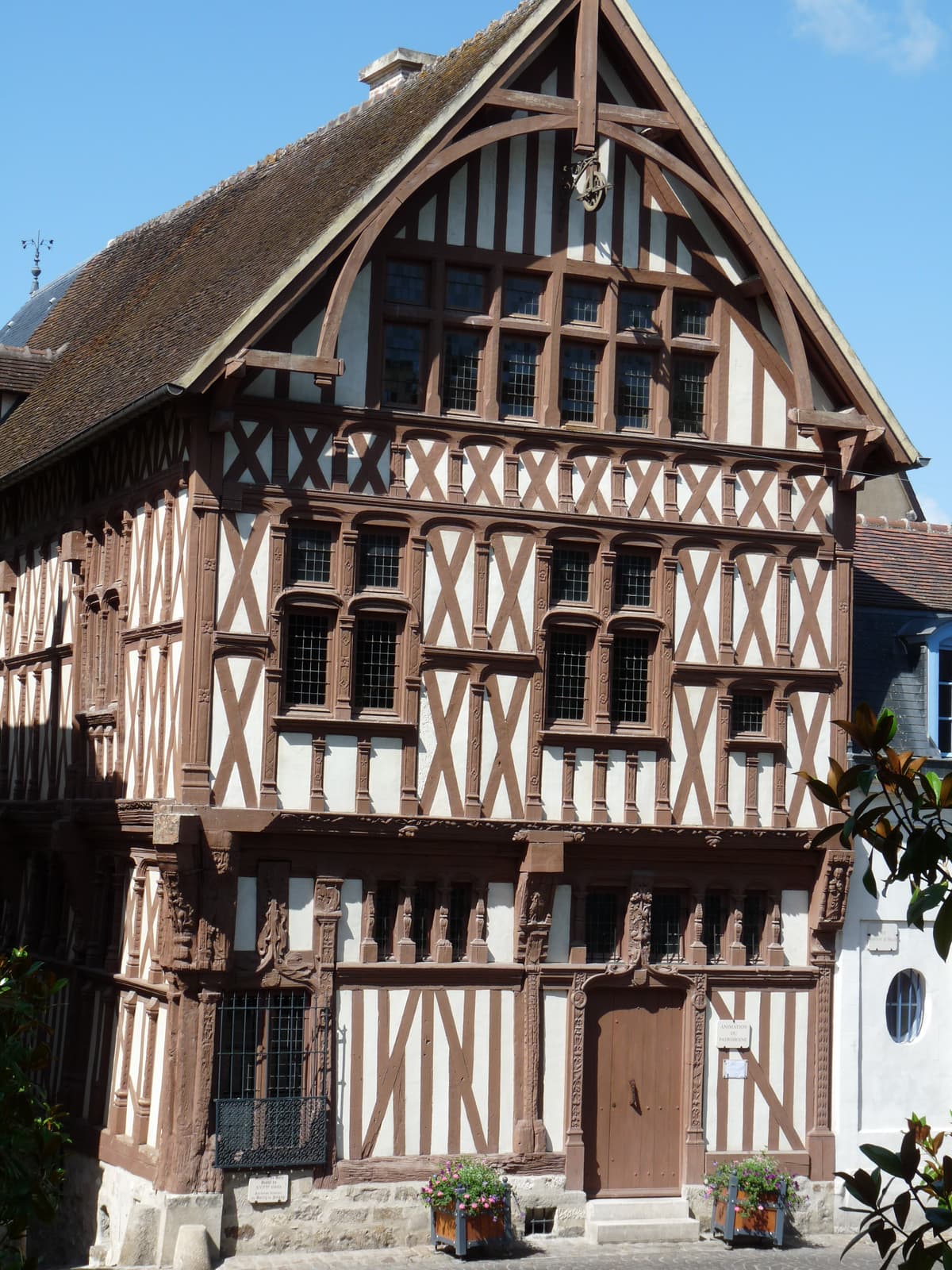 Illustration de l'événement : Visites guidées Joigny printemps