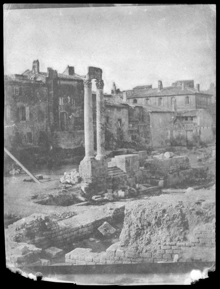 Illustration de l'événement : Les Monuments d’Arles dans l’œil des premiers photographes du XIXe siècle