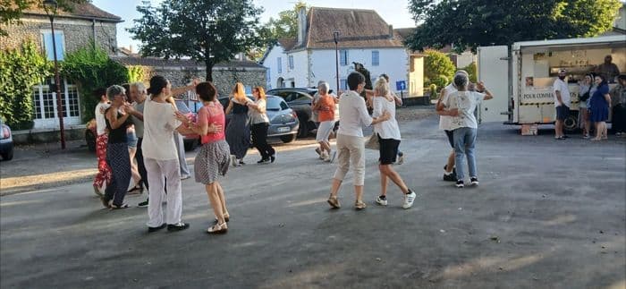 Illustration de l'événement : Bal folk avec Klipetaklop