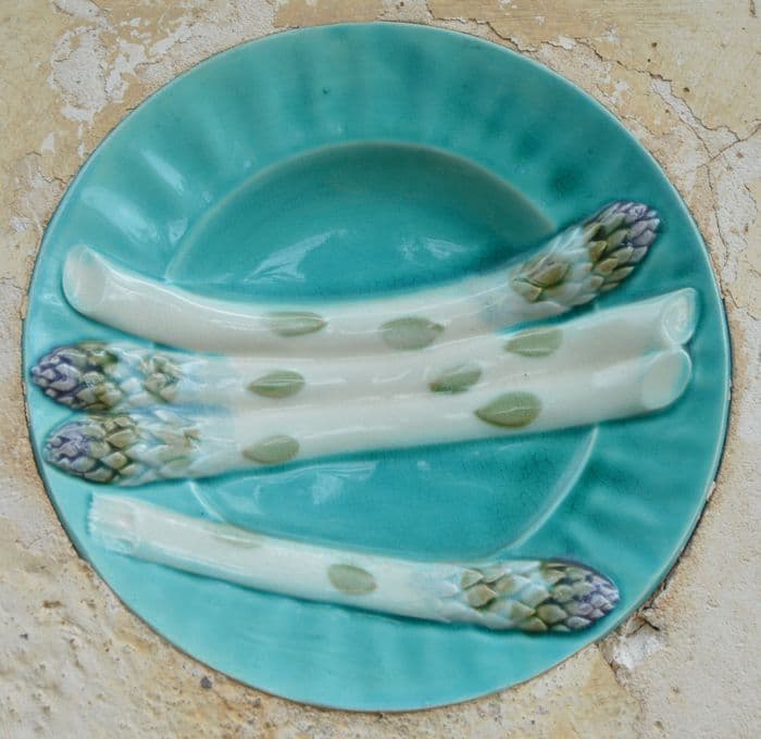 Illustration de l'événement : Visite flash et atelier « Farandoles d’assiettes ! »