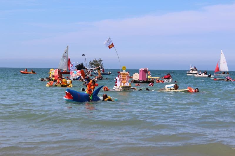Illustration de l'événement : Course des objets flottants non identifiés