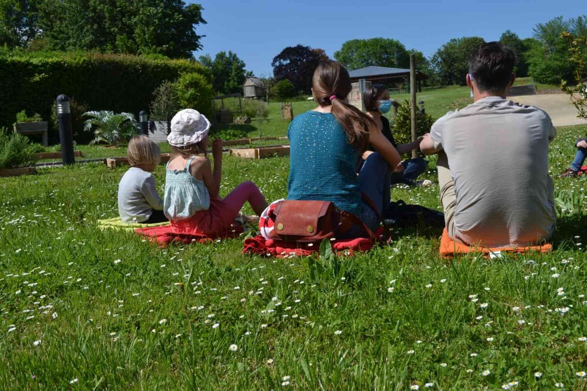 Illustration de l'événement : Visite "raconte-moi le jardin", dès 5 ans