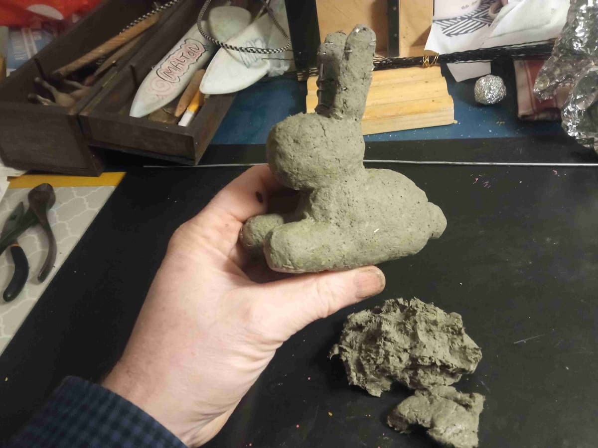 Illustration de l'événement : Fabrique ton petit lapin en papier mâché - Ferme-musée du Cotentin