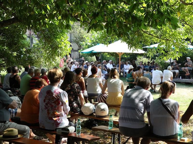 Illustration de l'événement : Concert au jardin - Les Scarabés