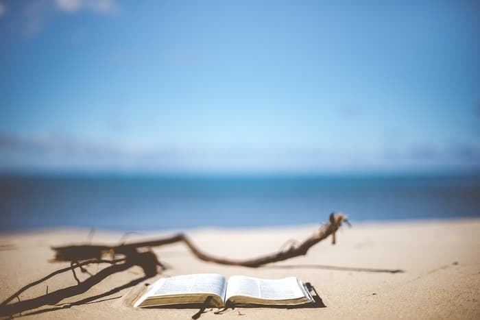 Illustration de l'événement : Lectures à la plage de la Source