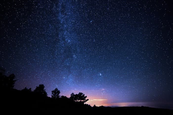 Illustration de l'événement : Soirée astronomie et observation de la nature au coucher du soleil à Erdeven