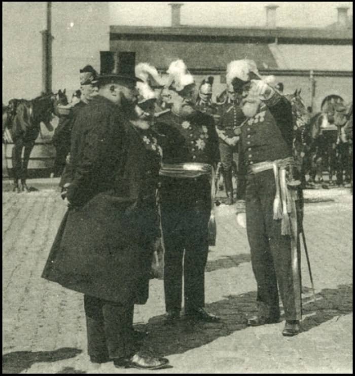 Illustration de l'événement : Levez les yeux ! Découverte du SHD de Cherbourg et atelier sur la préfecture maritime