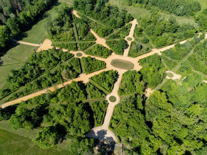 Illustration de l'événement : Rendez-vous aux jardins au château de La Brède : Land Art