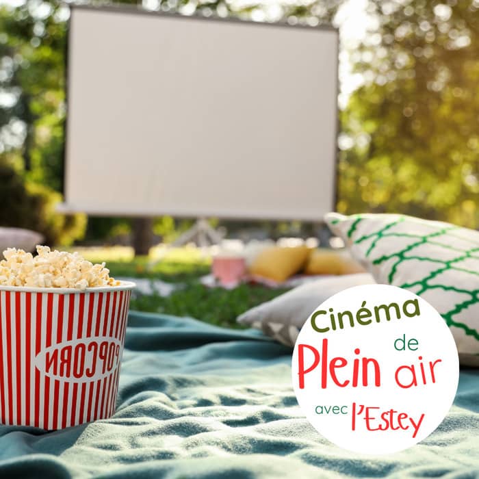 Illustration de l'événement : Cinéma de plein air dans les quartiers béglais 🍿🎞️