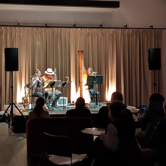 Illustration de l'événement : Concert jazz avec Harpistick trio aux Potagers de la Corniche – 19 juillet