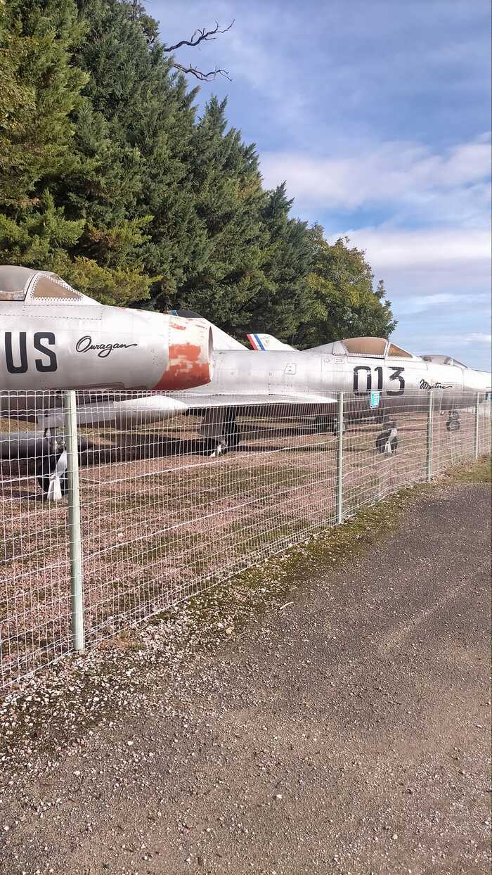 Illustration de l'événement : Visite commentée du musée des avions de chasse et de l'aérospatiale