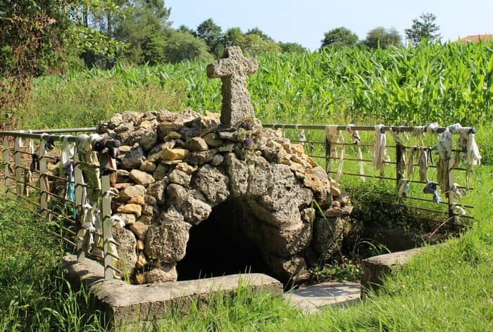 Illustration de l'événement : Fontaine, chapelle et concert à Ousse-Suzan