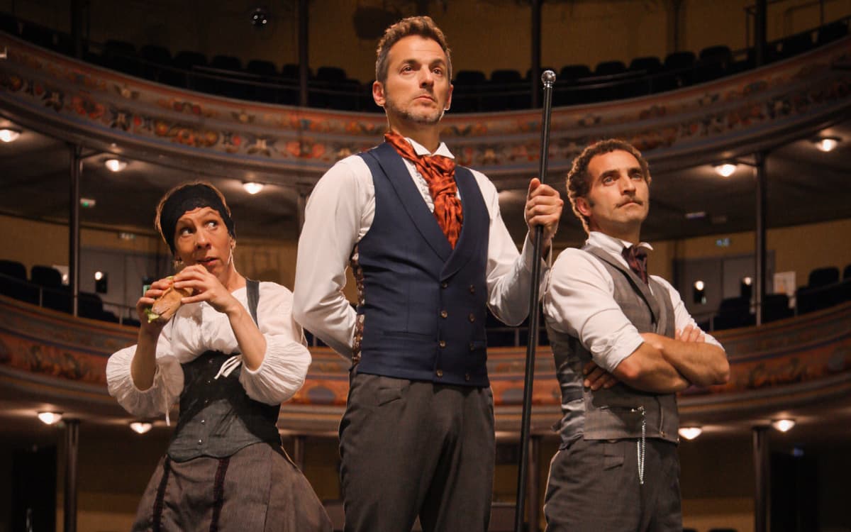 Illustration de l'événement : On a vu, on a aimé « La Claque » au théâtre