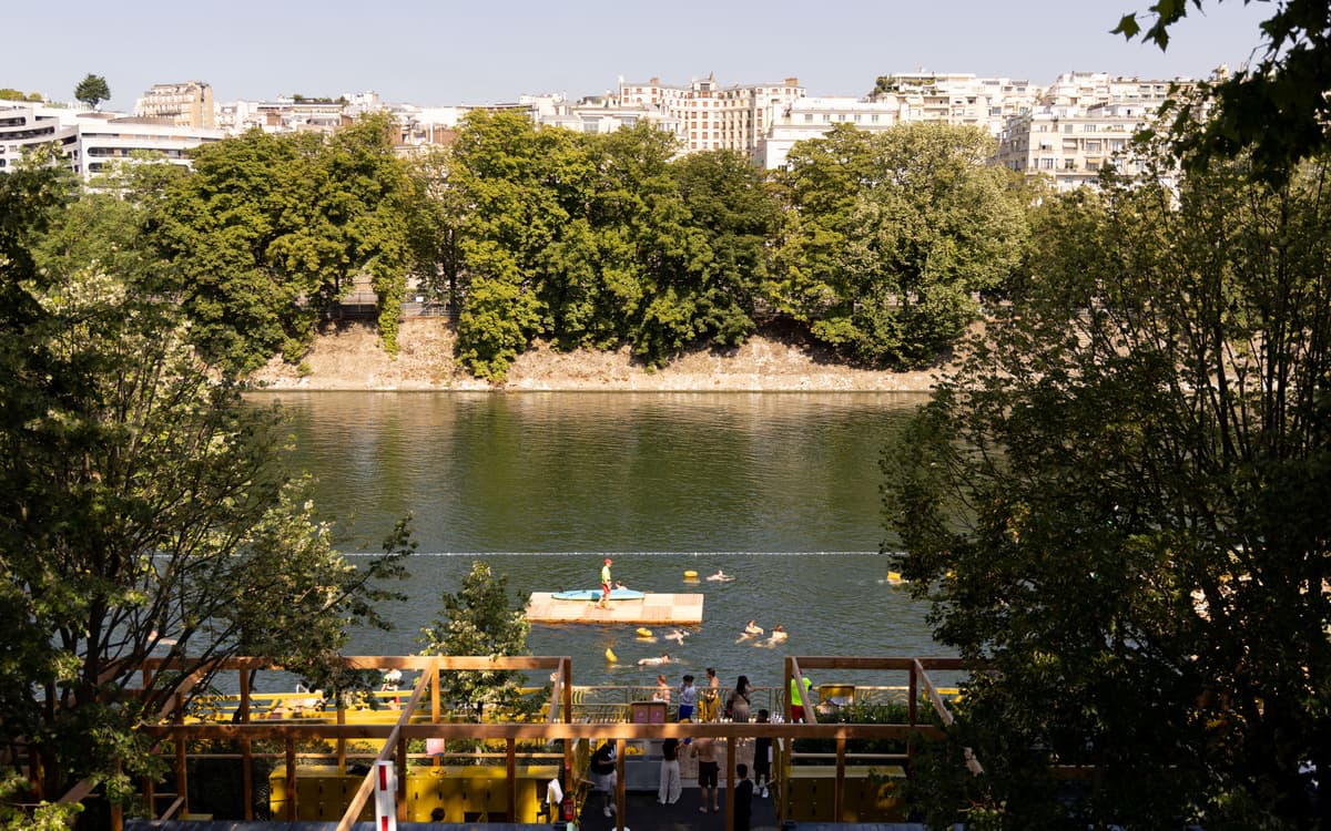 Illustration de l'événement : Baignade estivale dans la Seine : bras de Grenelle