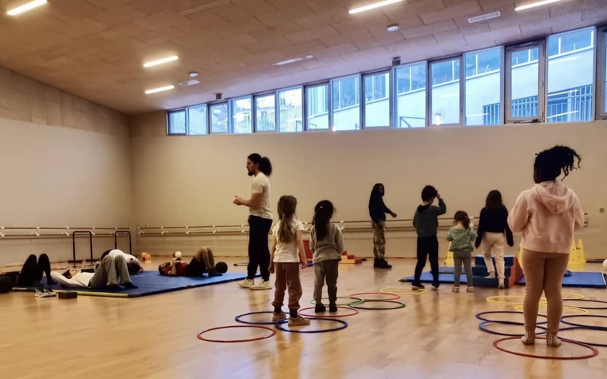 Illustration de l'événement : Paris sport familles : Motricité (enfants) et renforcement (adultes) au centre sportif Charles Mildé