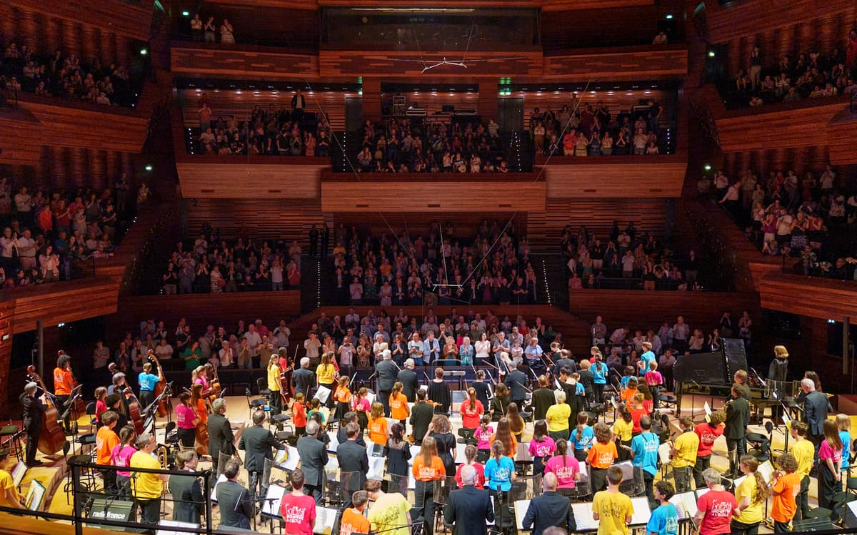 Illustration de l'événement : Tous en scène - Concert Orchestre Philharmonique de Radio France et Orchestre à l'Ecole