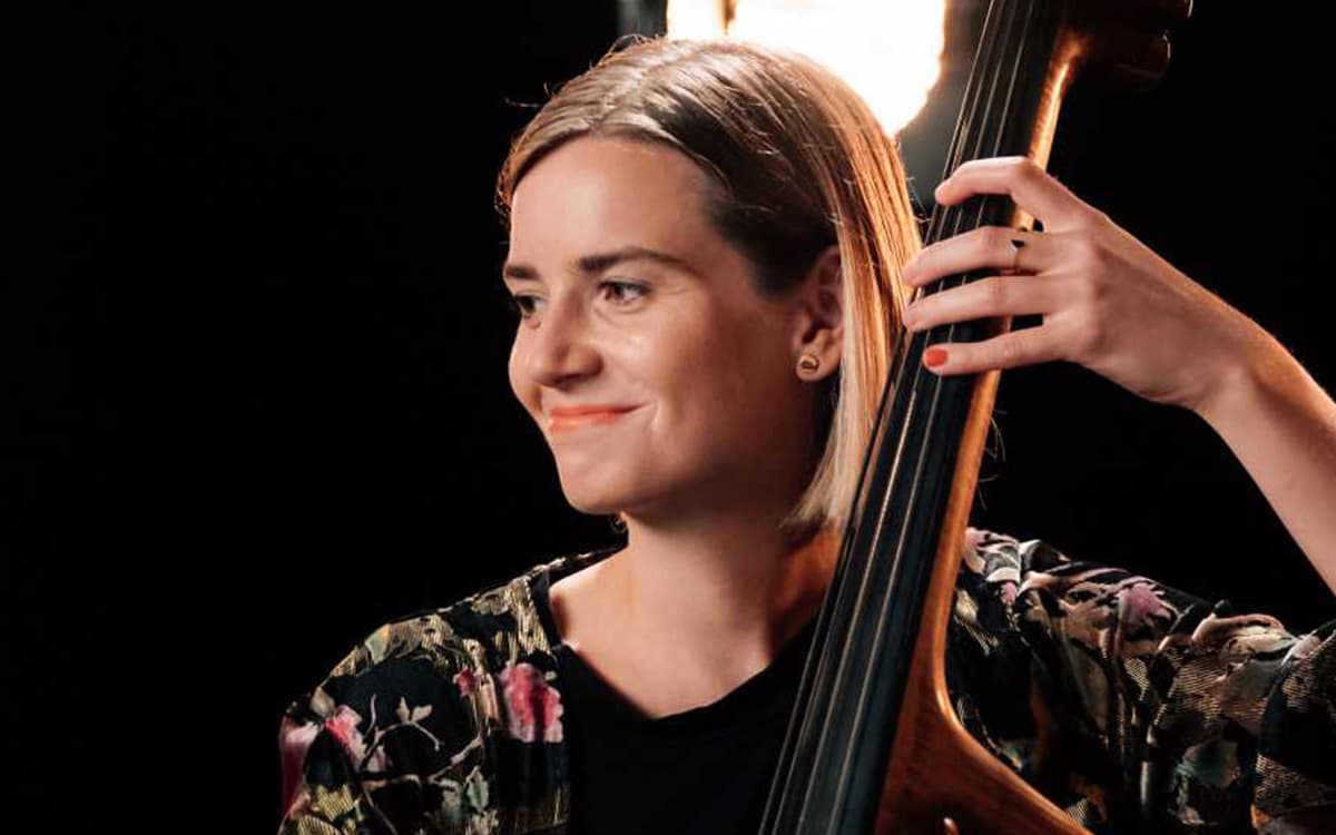 Illustration de l'événement : Julia Hornung trio, Django afternoon au 38Riv Jazz Club