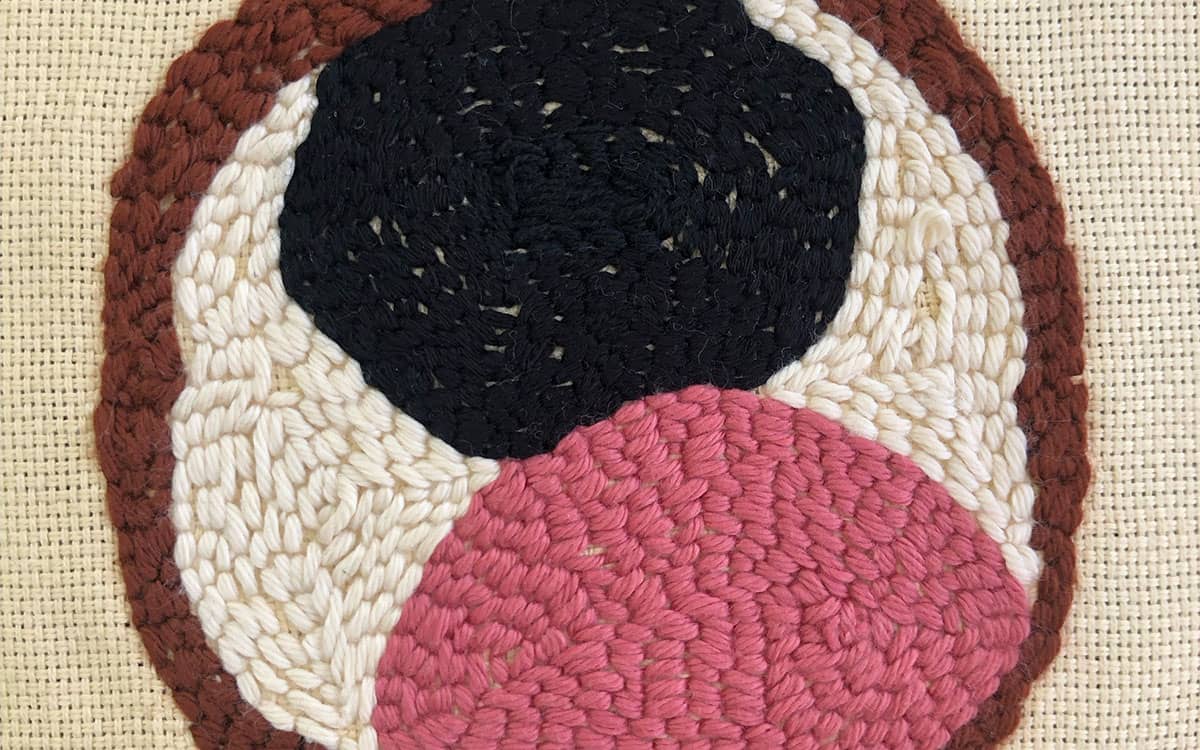 Illustration de l'événement : Broderie simultanée : atelier textile en famille autour de l'exposition « L’étoffe de l’artiste »