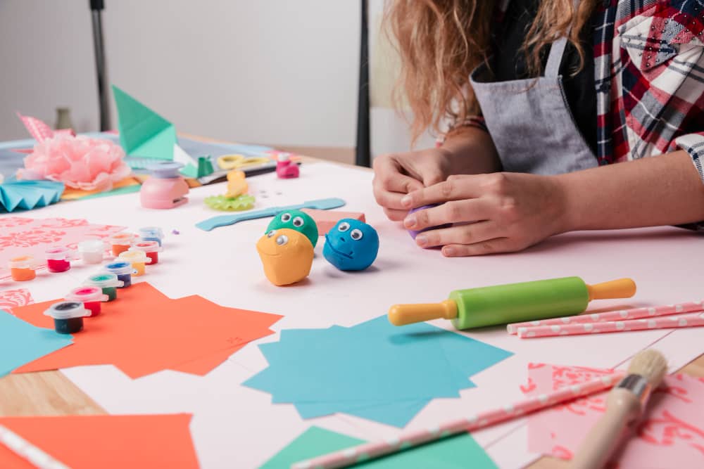 Illustration de l'événement : Mercredi en famille : origami et poterie