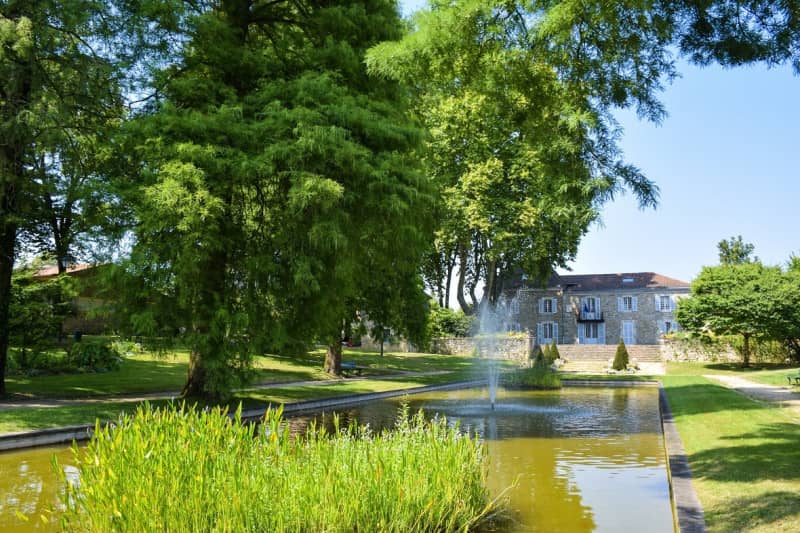 Illustration de l'événement : Visite guidée : Au coeur de Saint-Paul-lès-Dax