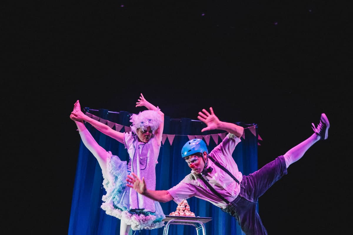 Illustration de l'événement : Agora Pôle National Cirque - Juste un petit bout / Les Bienlunés
