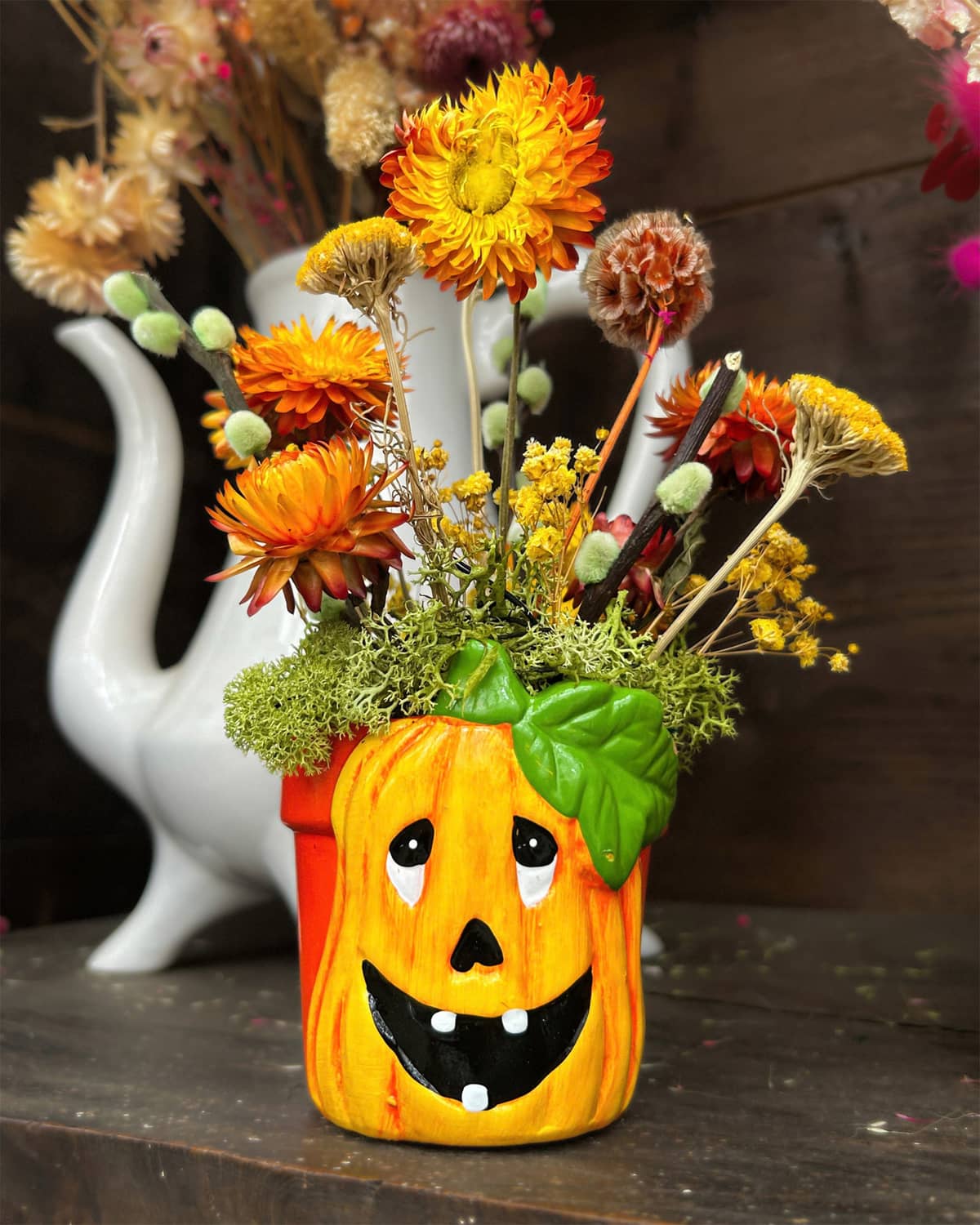 Illustration de l'événement : Ateliers enfants spécial Halloween chez Mendi - Composition en fleurs séchées