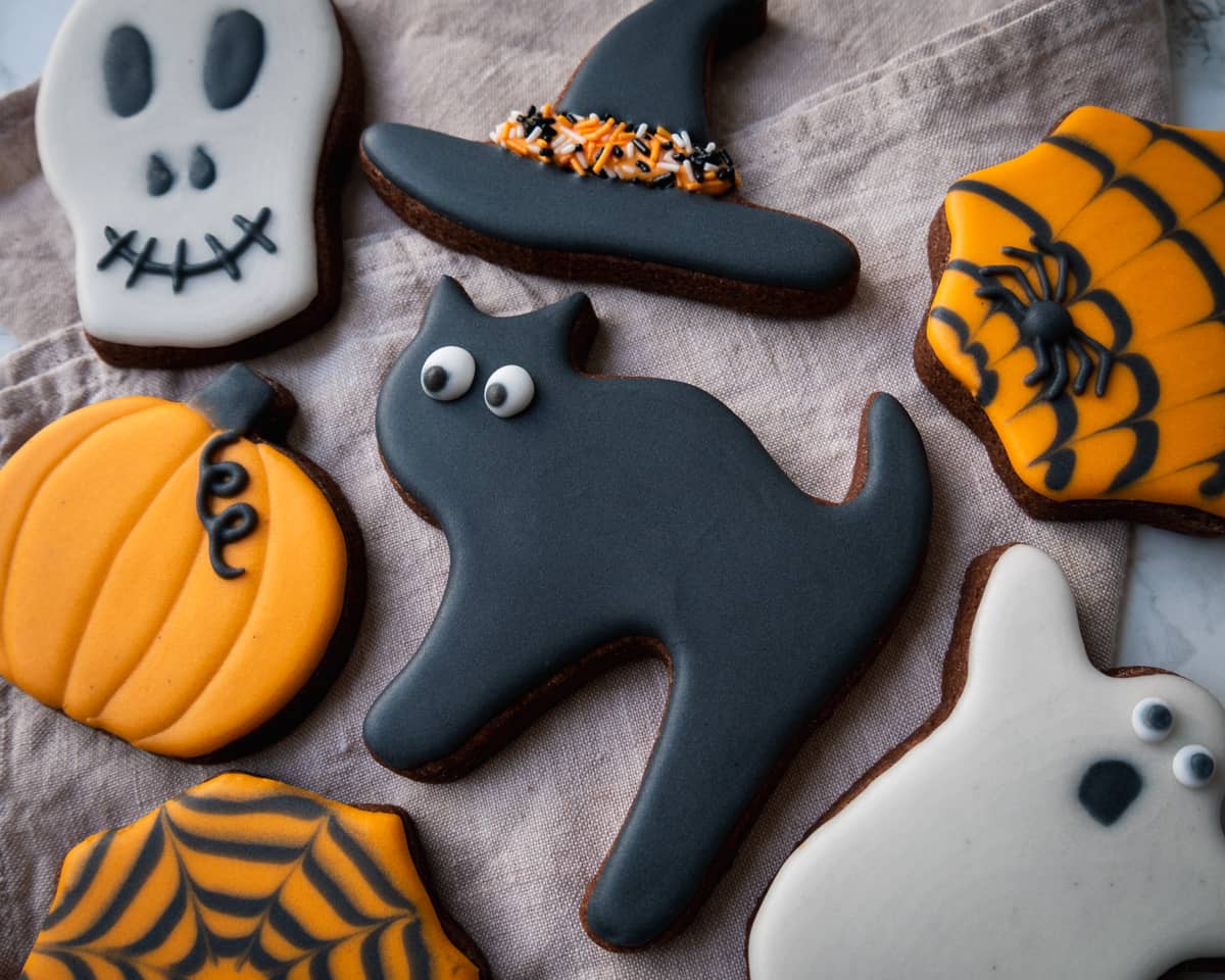 Illustration de l'événement : Atelier parent/enfant : Réalisez et décorez des biscuits pour Halloween