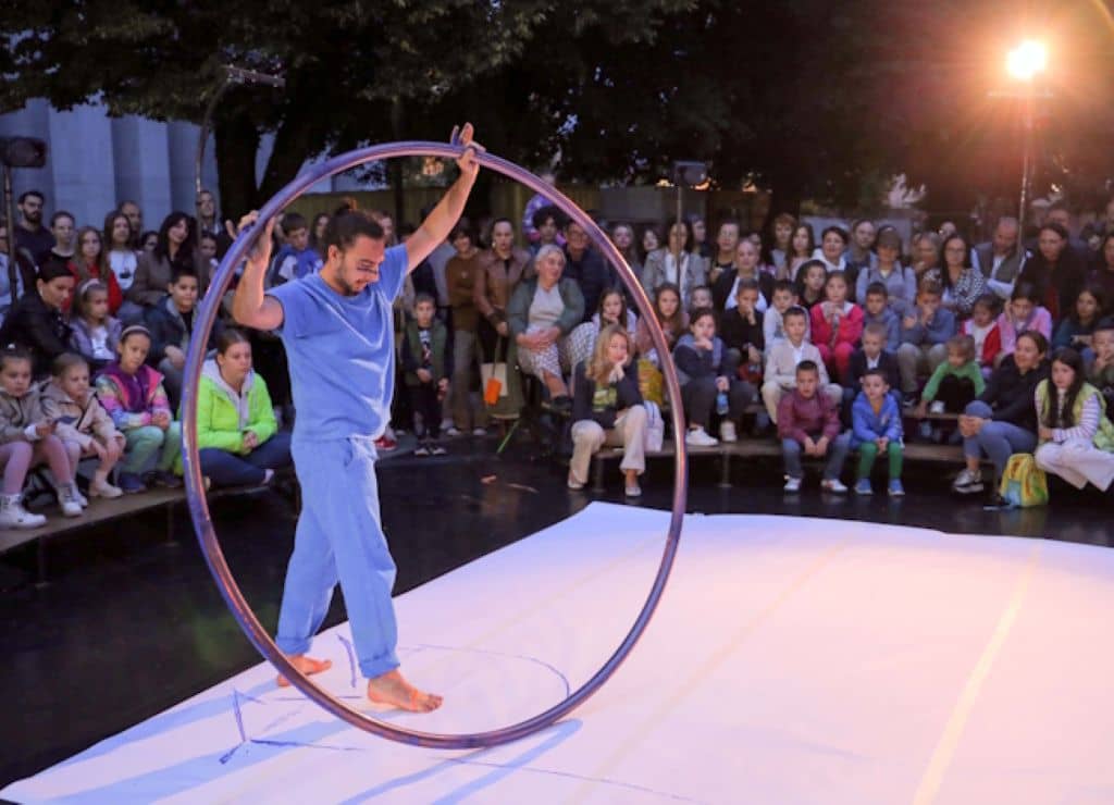 Illustration de l'événement : Spectacle jeune public à Cajarc : Trait(s)
